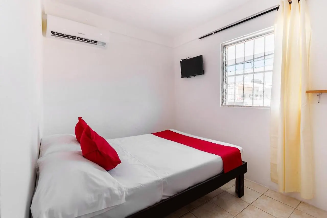 بلايا ديل كارمن Oyo Hotel Posada Roma 2*, بلايا ديل كارمن المكسيك