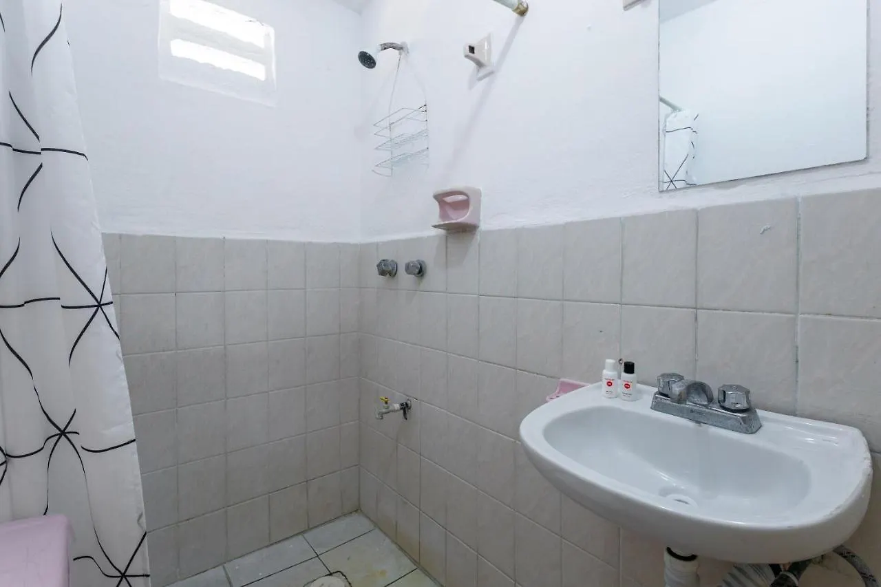 بلايا ديل كارمن Oyo Hotel Posada Roma المكسيك