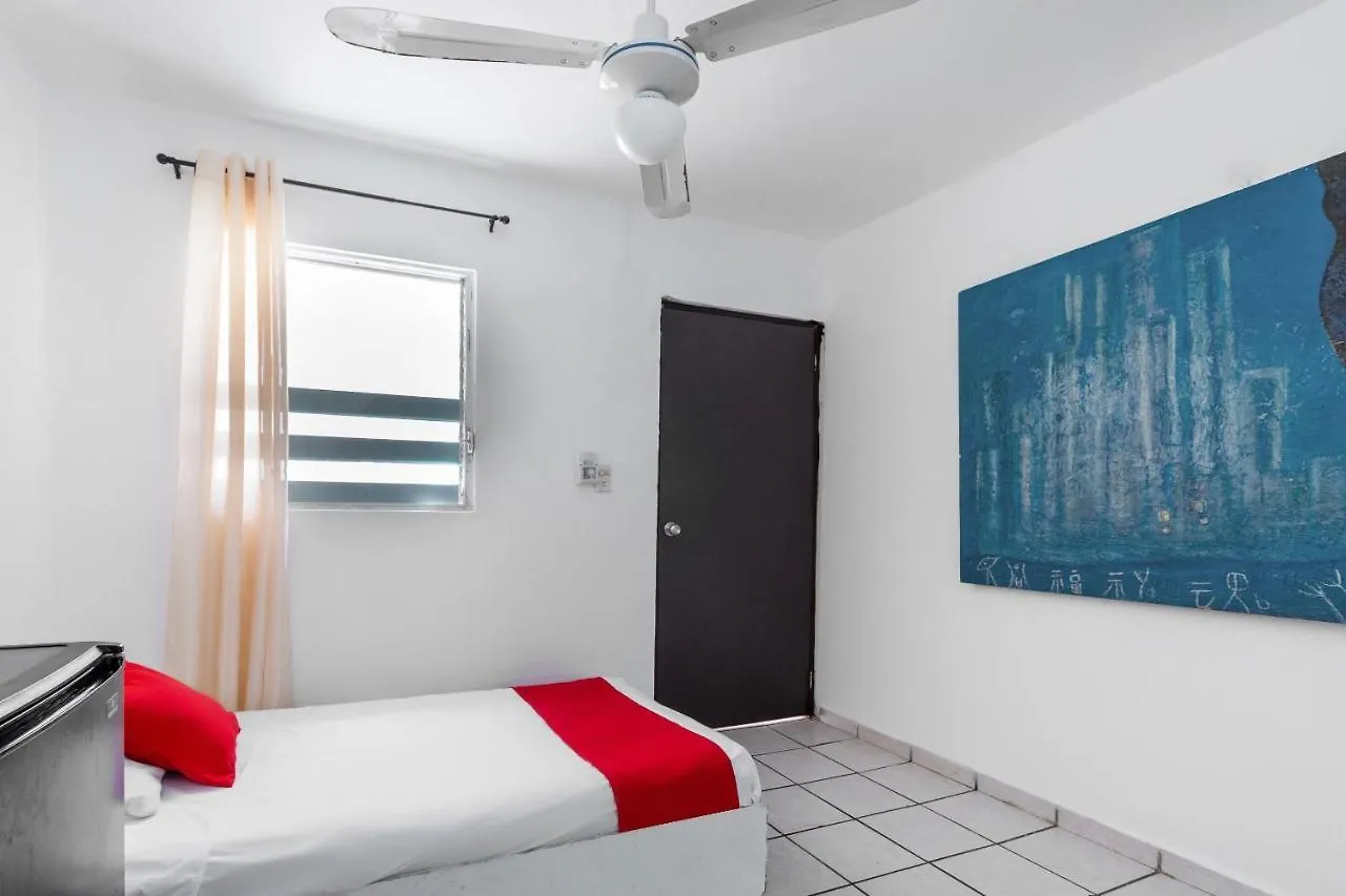 بلايا ديل كارمن Oyo Hotel Posada Roma بلايا ديل كارمن
